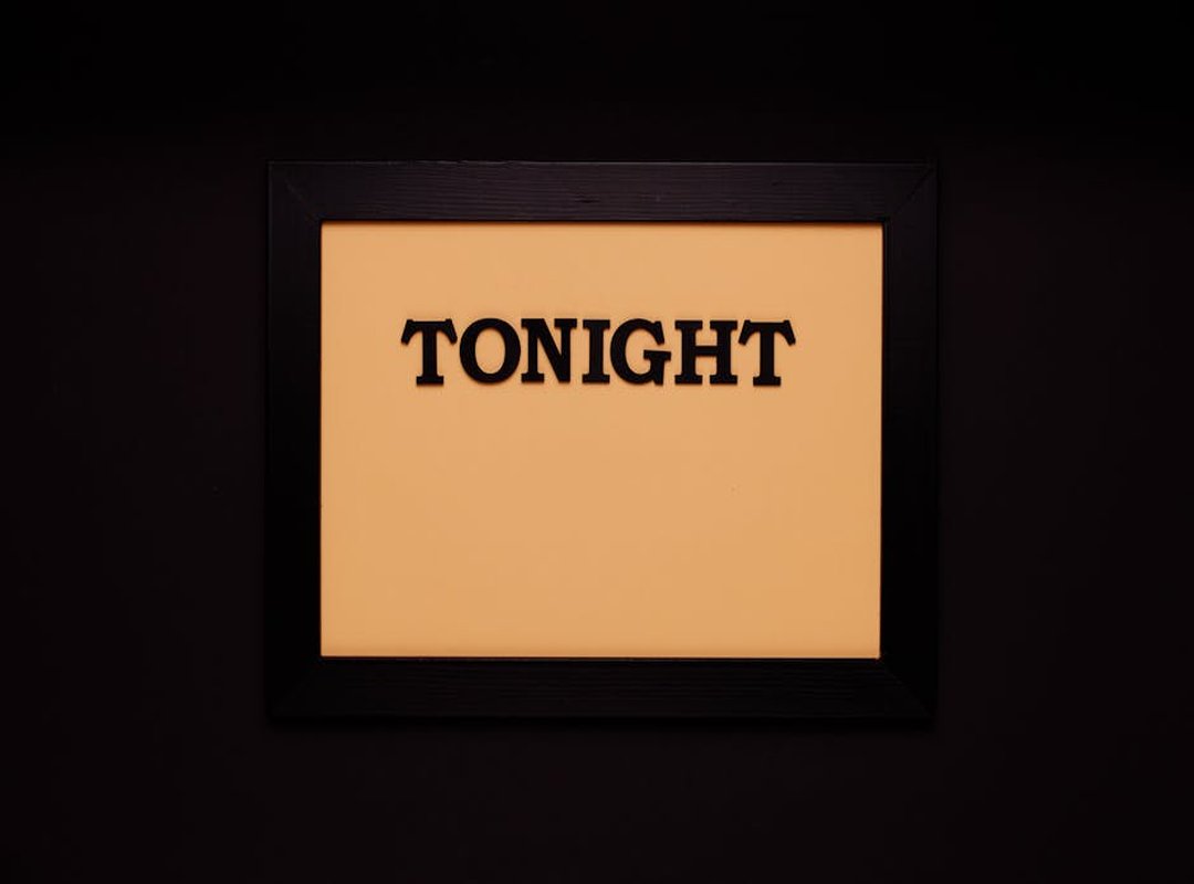 Must-Read Mature GL Webtoons to Start Tonight