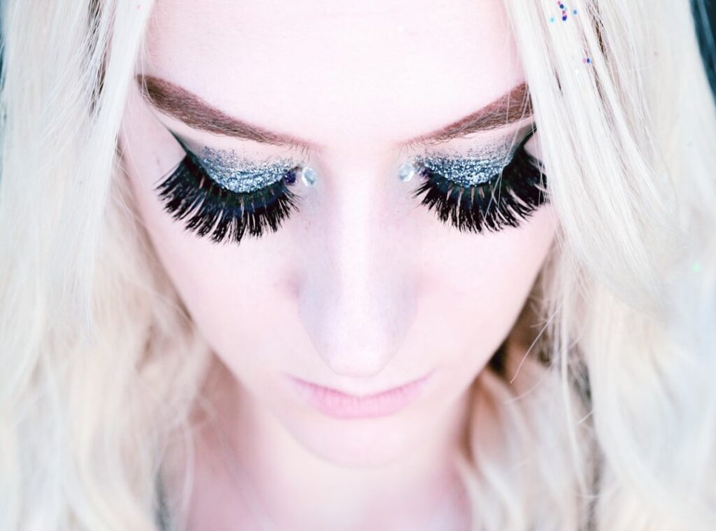daily lash tips